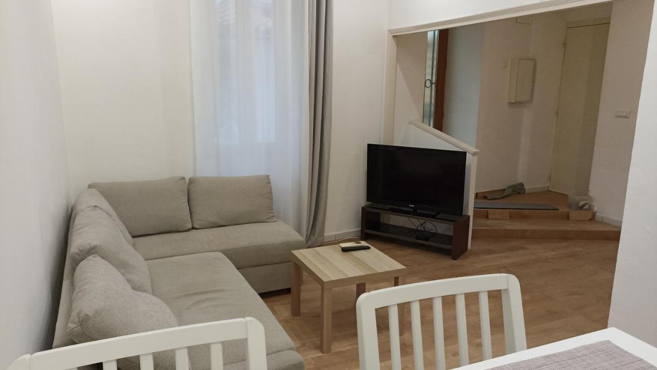 Studio Neuf Climatise Avec Terrasse #4 Toulon Buitenkant foto
